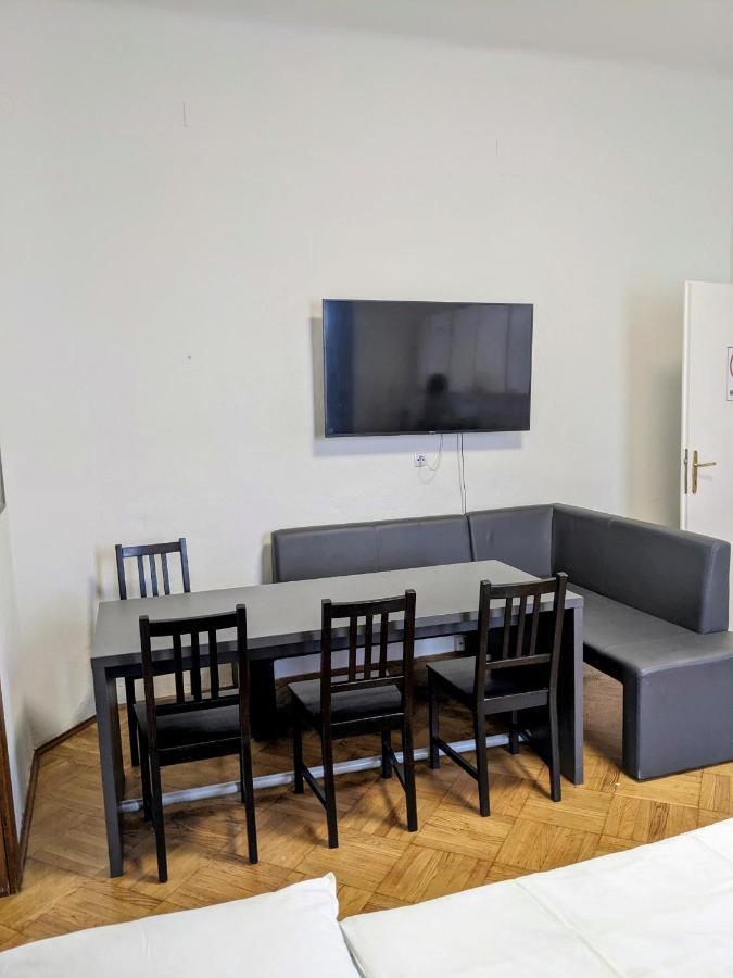 109 Apartment Bergner 4-8 Pers 68M2 Klagenfurt am Woerthersee Bagian luar foto
